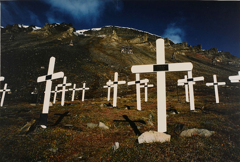 Dünyanın en kuzeydeki mezarlığı Longyearbyen, Svalbard