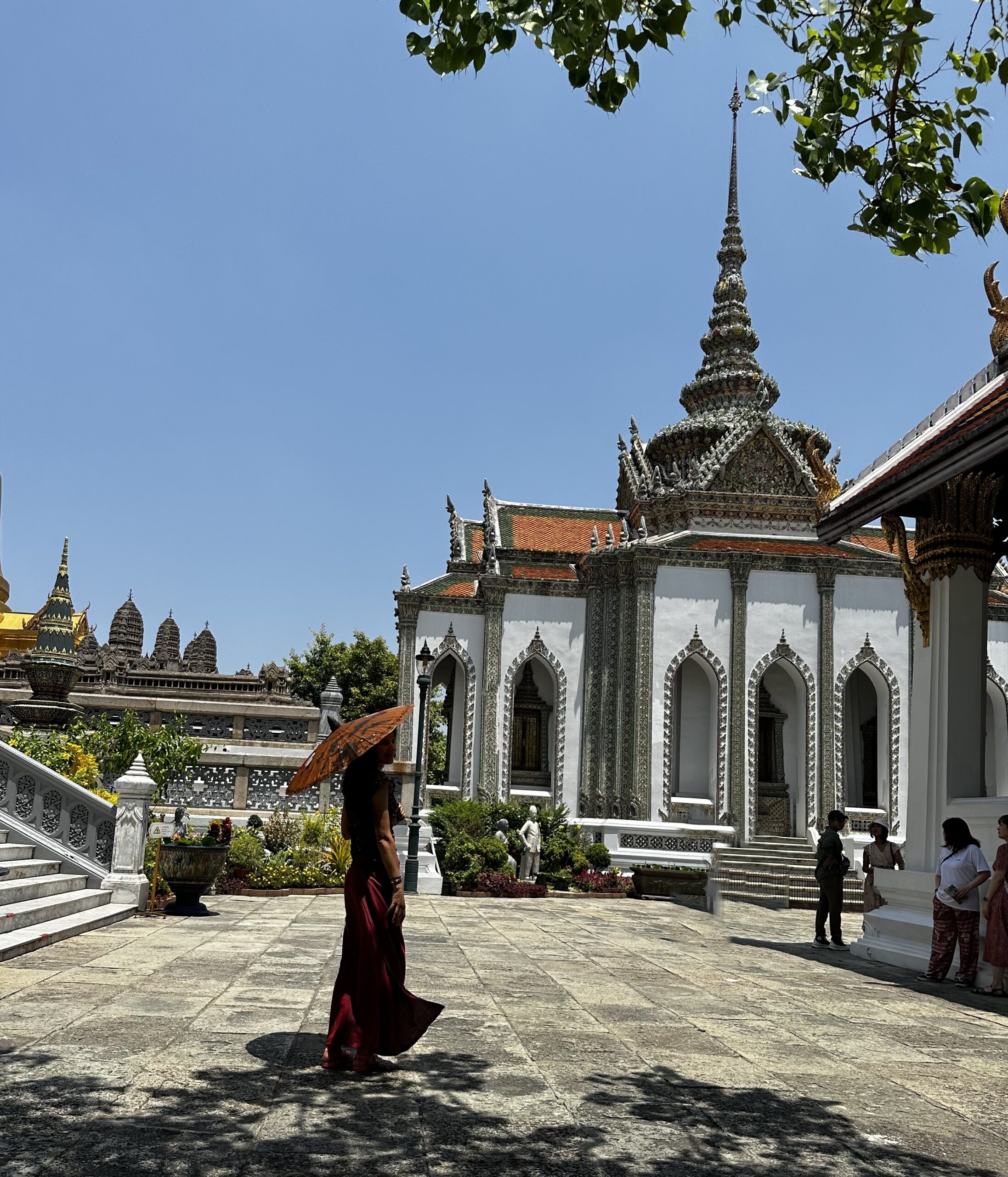 Wat Phra Krew Tapınağı bahçesi, Bangkok